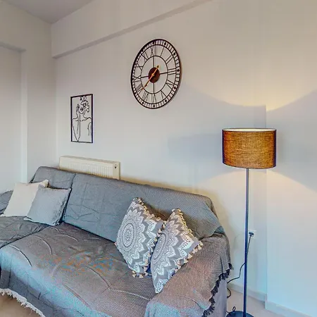 Apartment Leonidas Family 1